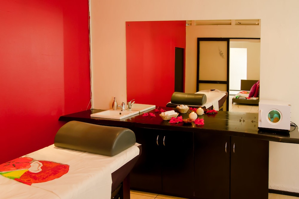 Nakelo Treasure Island Resort and Spa 11/46
