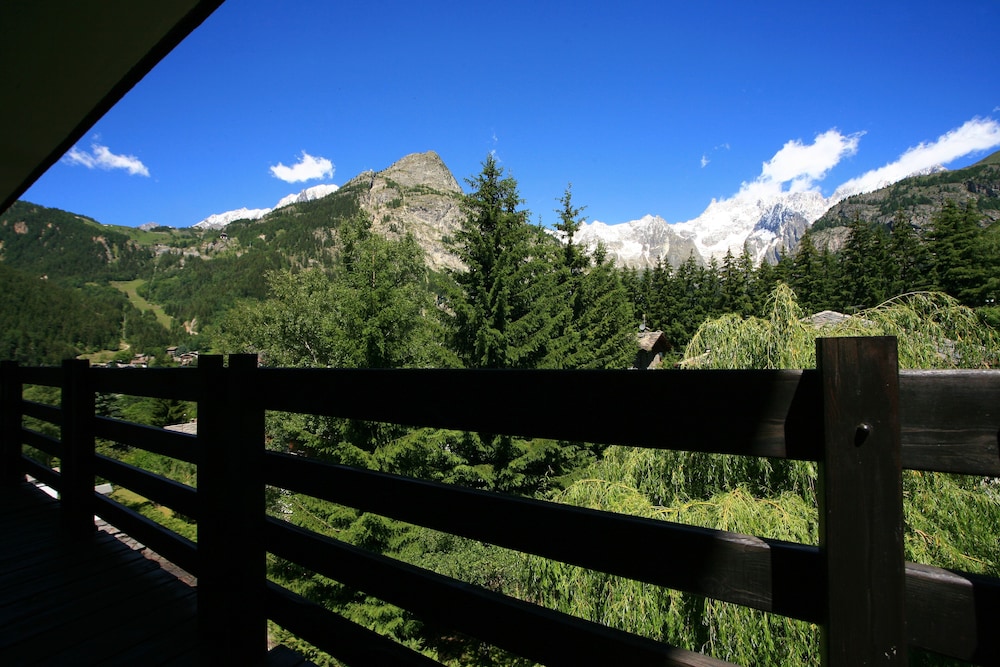 Hotel Les Jumeaux Courmayeur 27/30