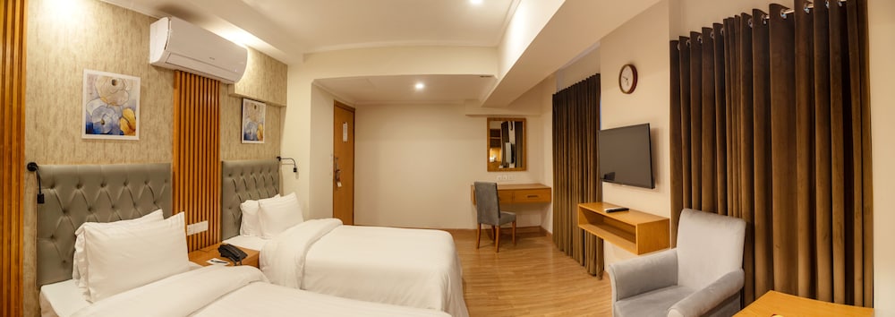 Hotel One Tower Gulberg 19/32