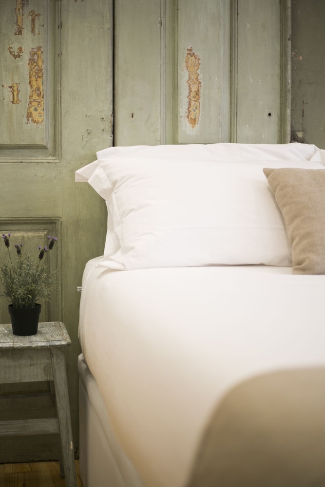 262 BOUTIQUE HOTEL 35/74