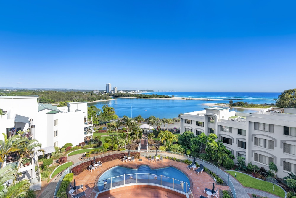 LITTLE COVE CURRUMBIN 9/70