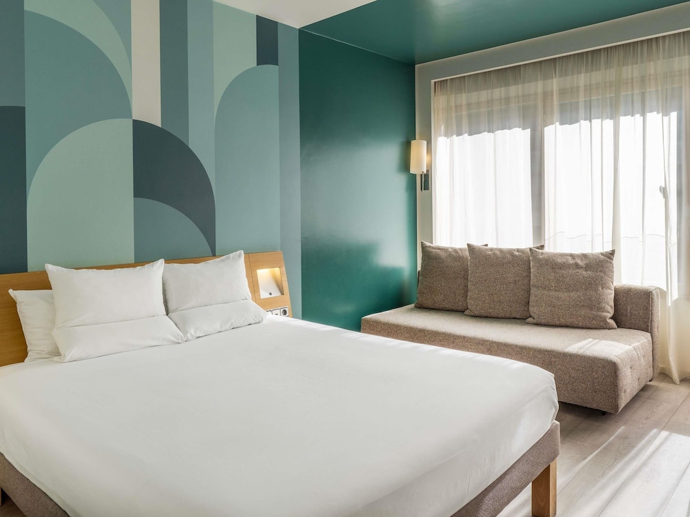 Novotel Campo De Las Naciones Hotel 23/73