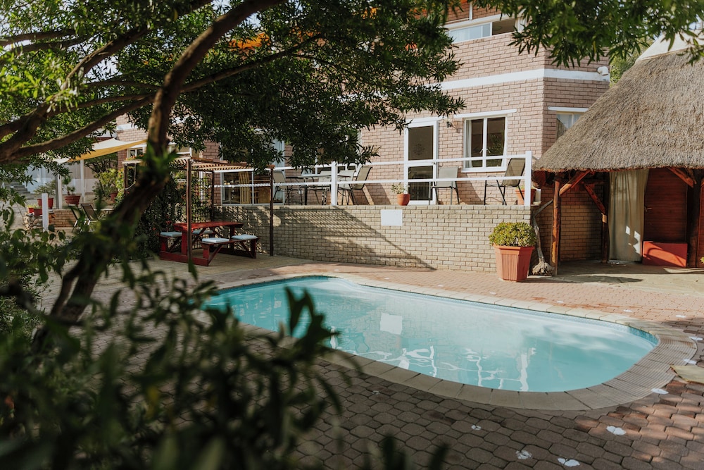 Hotel Uhland 70/75