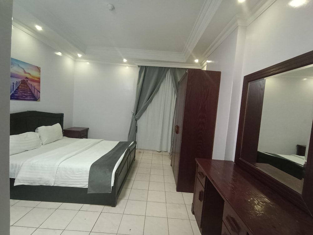 برج الحياة -الملز(Burj Al Hayat Furnished Suites Al Mallaz) 15/50
