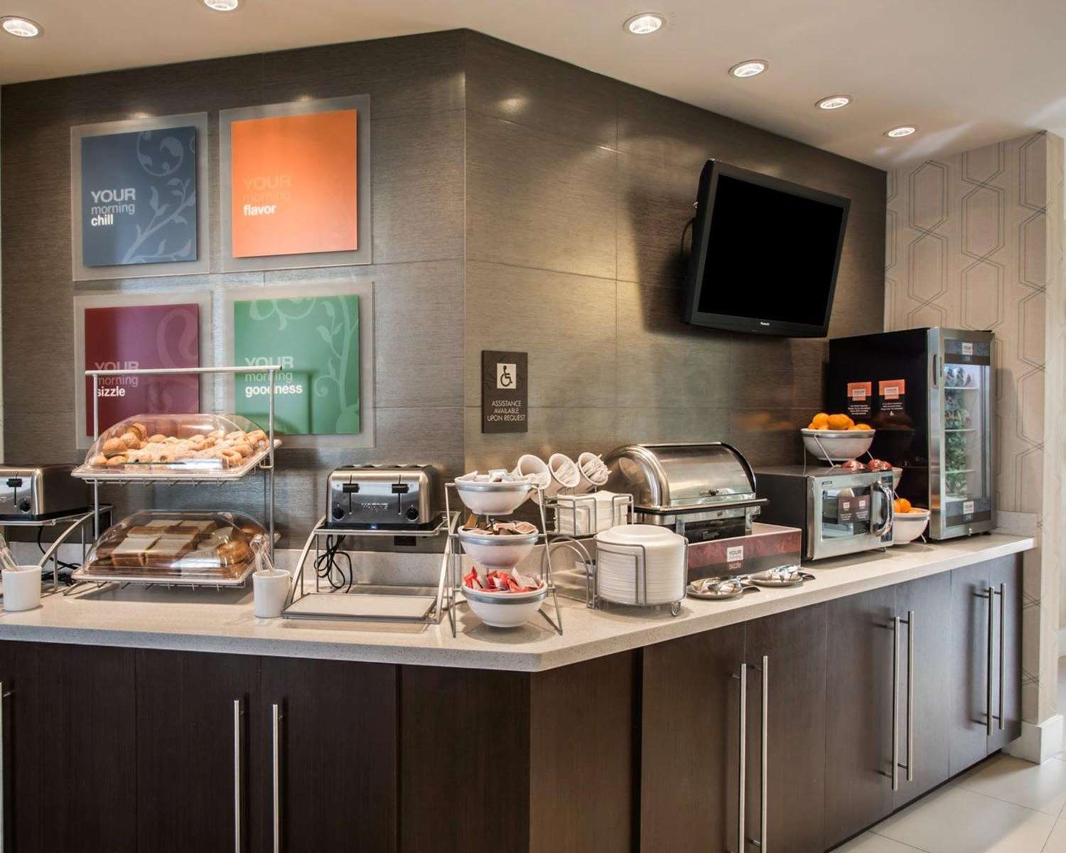 Comfort Suites Miami Airport North 17/21