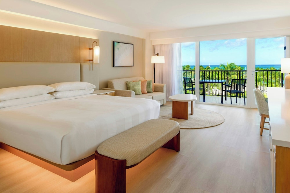 Room, King Bed, Ocean View, Sofa