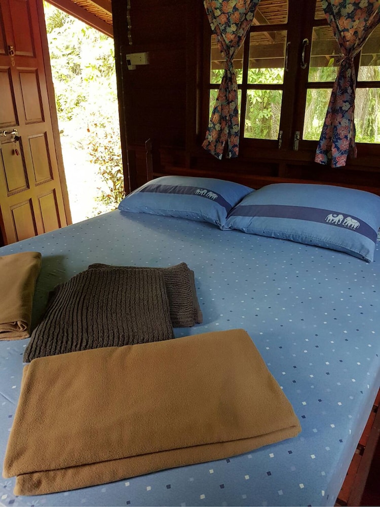 Phanom Bencha Mountain Resort photo3