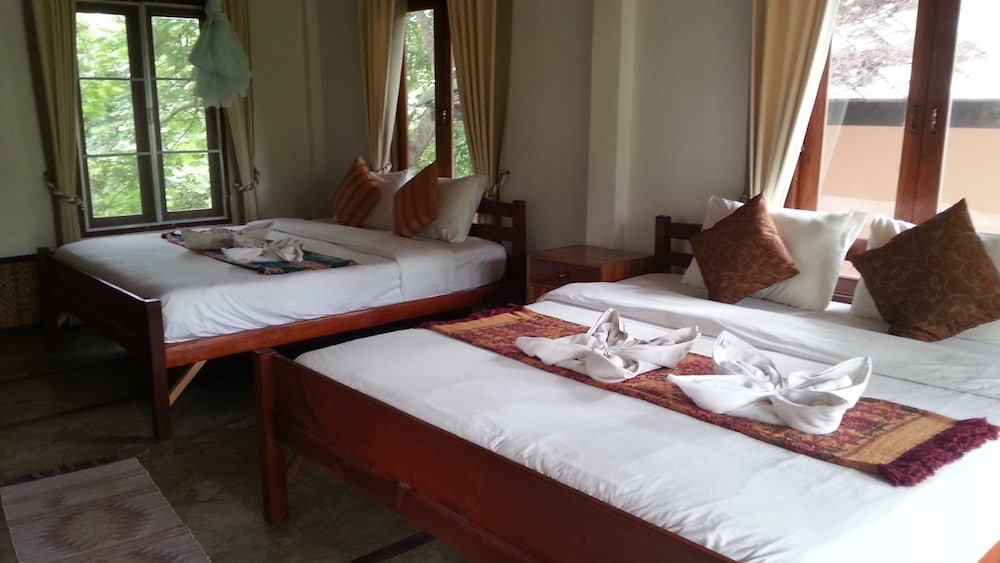 Pai Love & Baan Chon Phao Resort 10/35