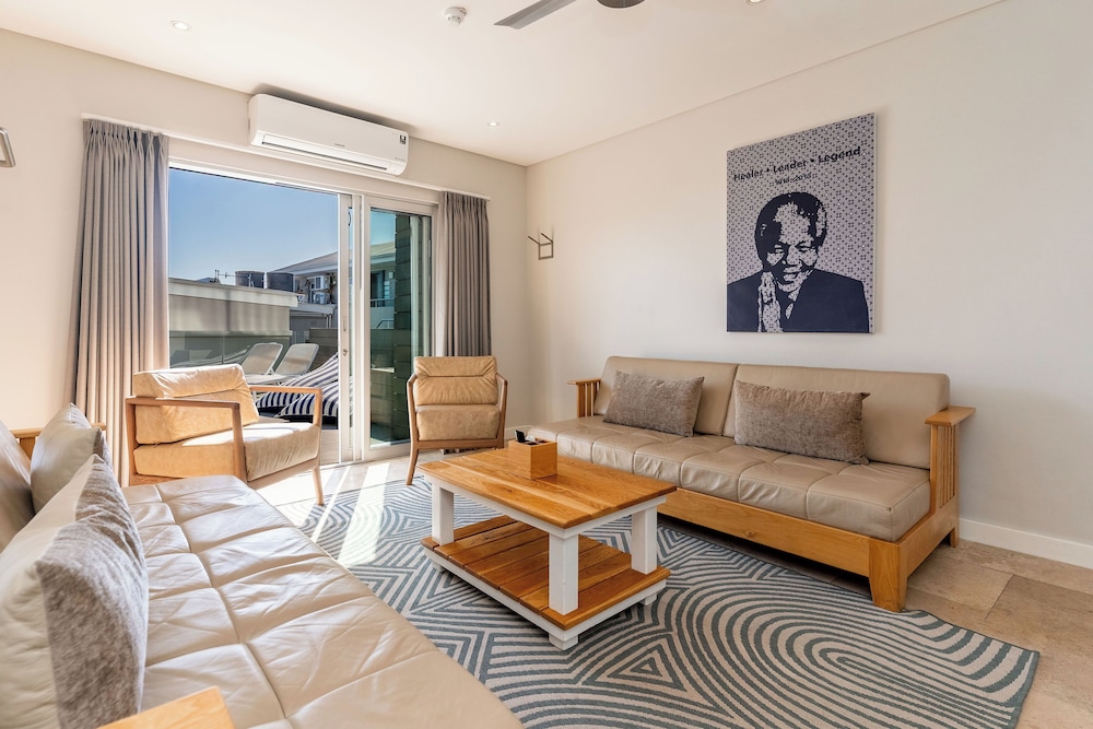 Camps Bay Village 39/50