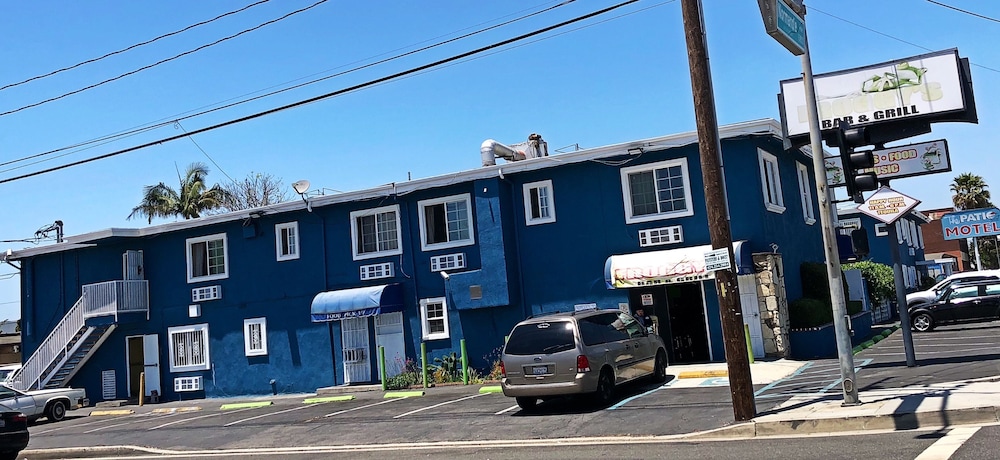 Patio Motel 36/44