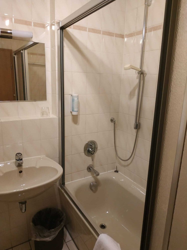 Retro, Family, Double and Twin Beds, No Balcony، Hotel Waldblick 3/3