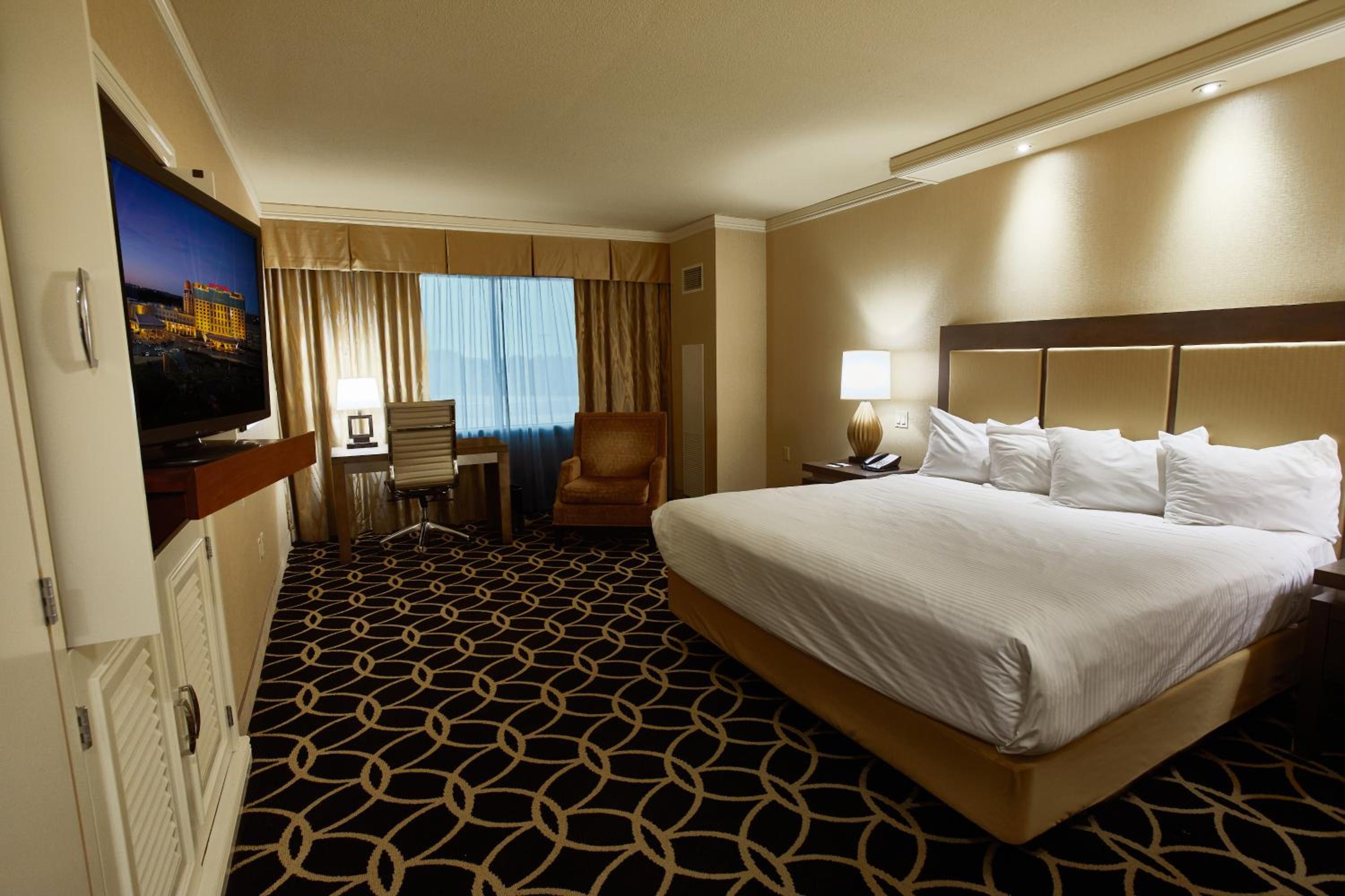 غرفة بريميوم بسرير كينج، Hollywood Casino St Louis 5/10