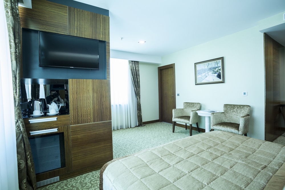 Vivaldi CE Gold Hotel 17/67