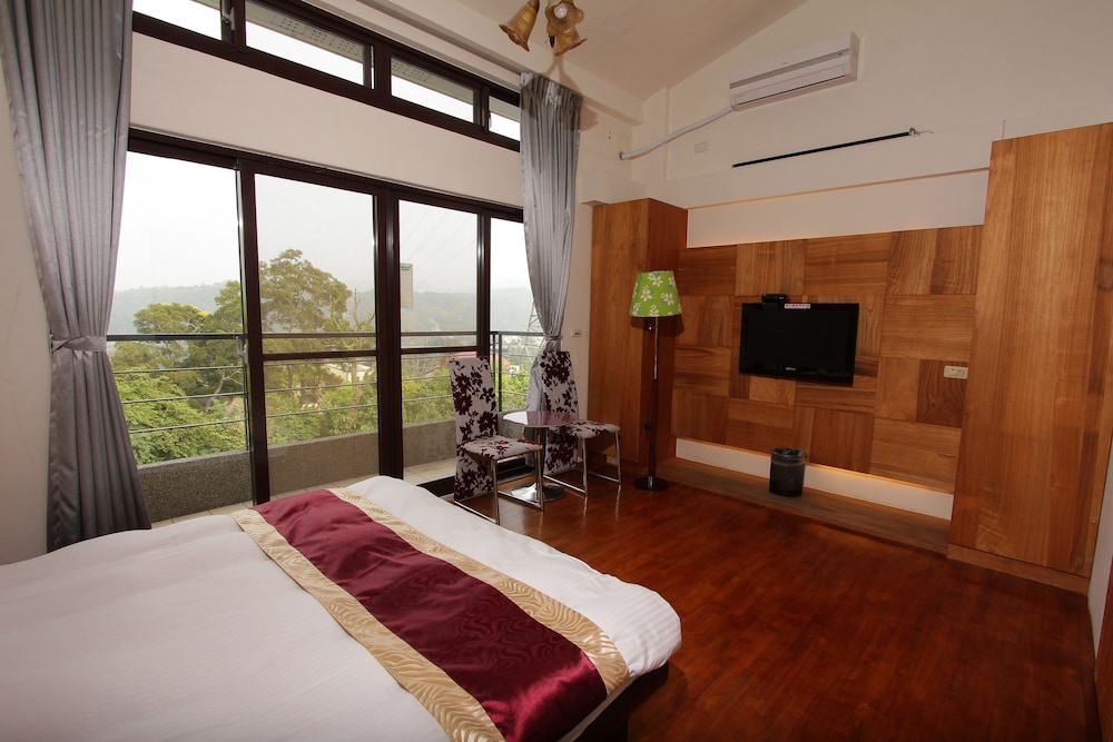 Sakura Resort 31/56