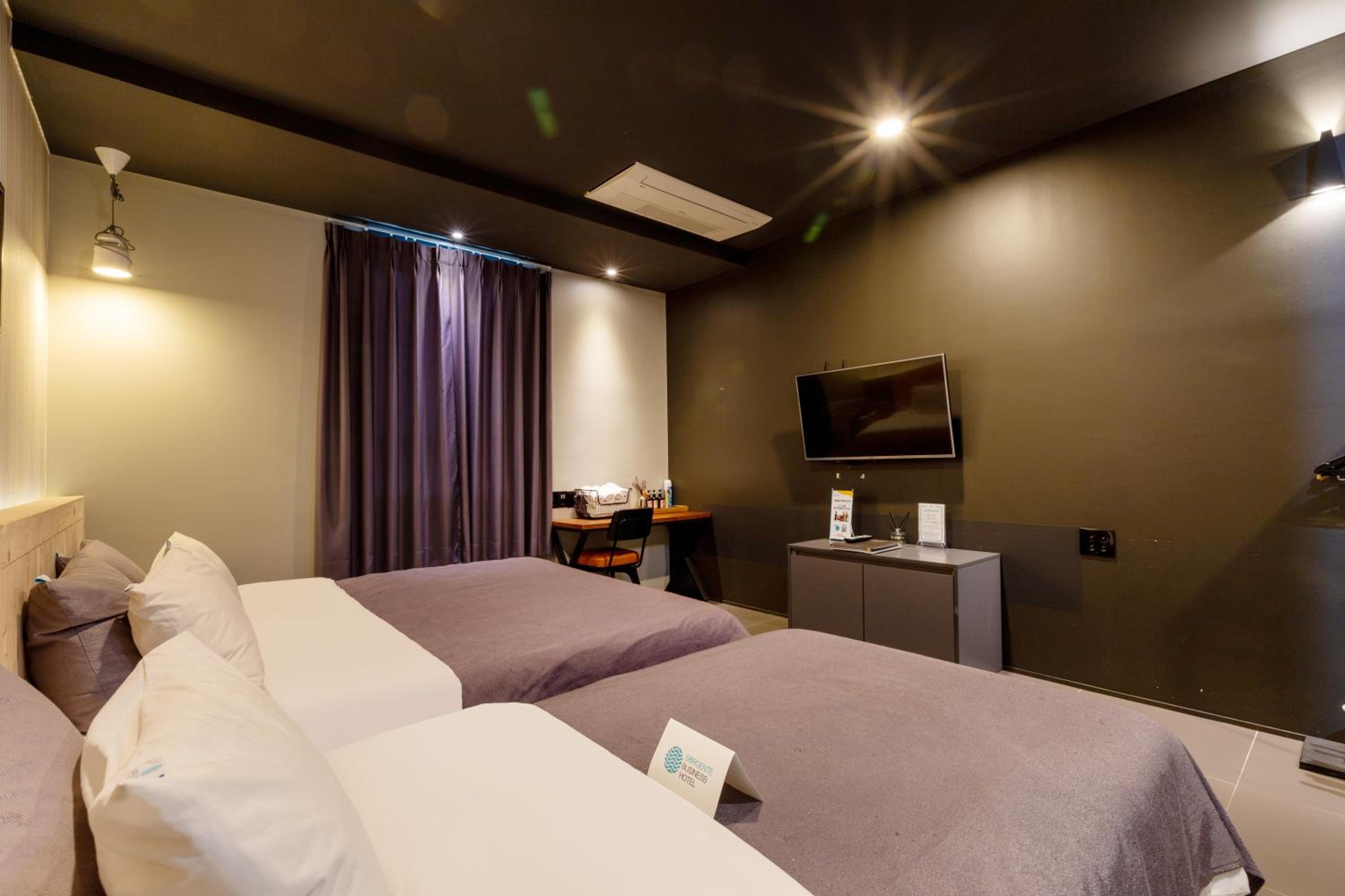 غرفة بسريرين منفصلين، Sorgente Business Hotel 2/10