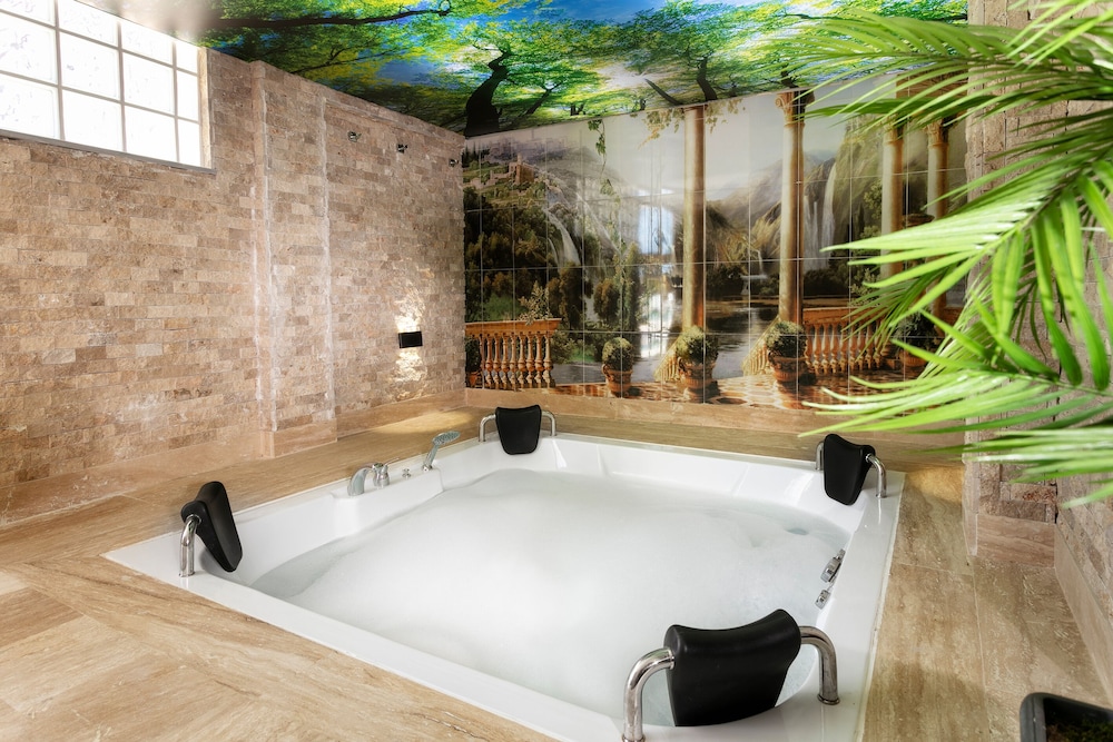 Le Marden Hotel Spa 12/20
