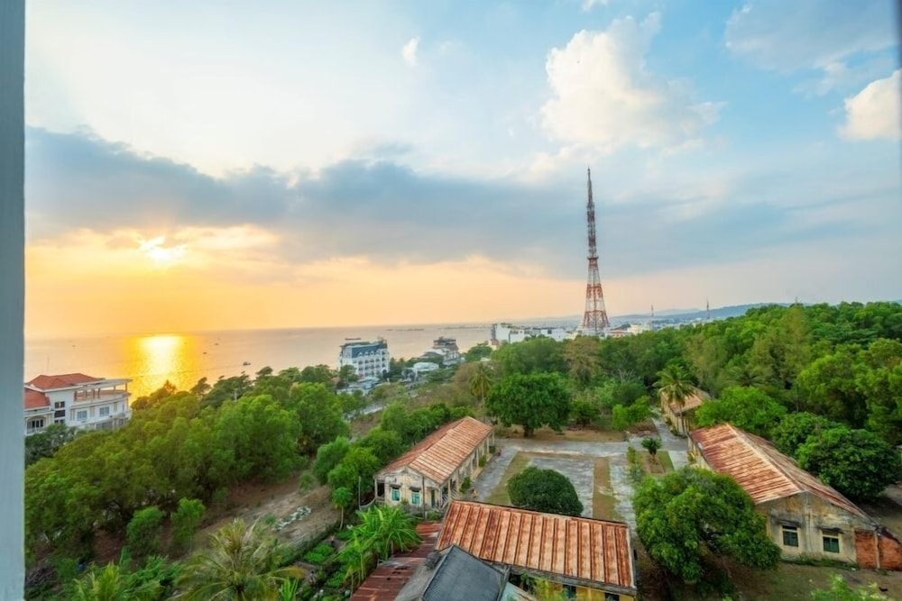 Stellar Hotel Phu Quoc 22/26