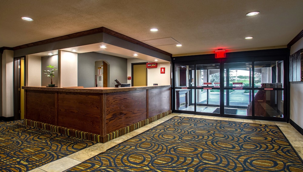 Red Roof Inn Batavia 8/47