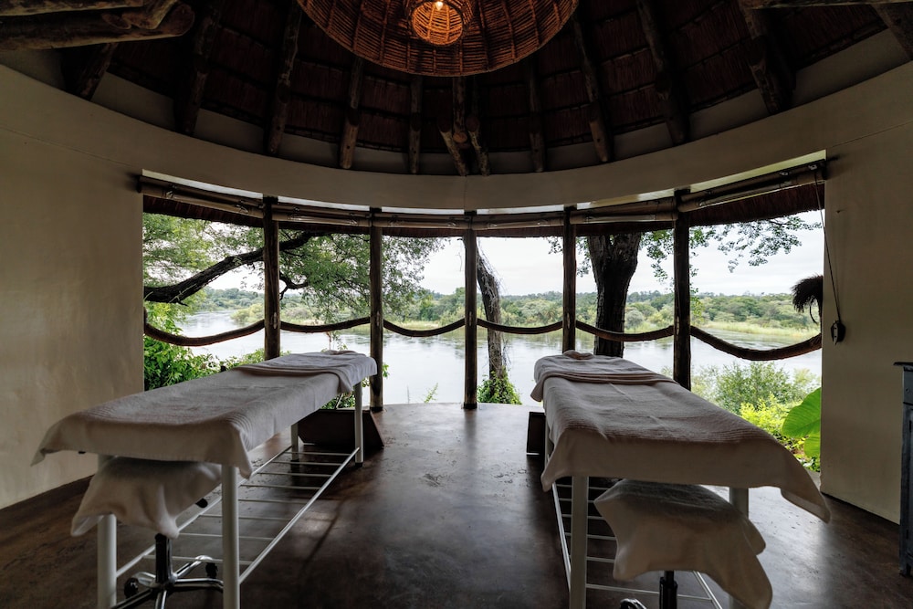 Divava Okavango Resort Spa 25/50