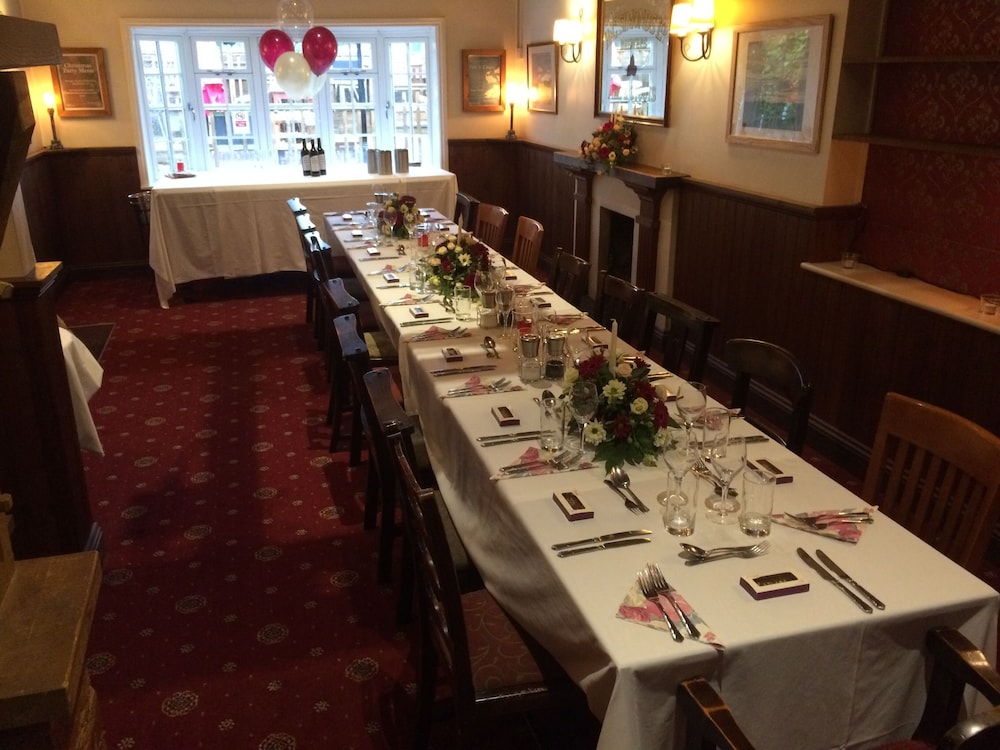 The Wheatsheaf Inn 27/38