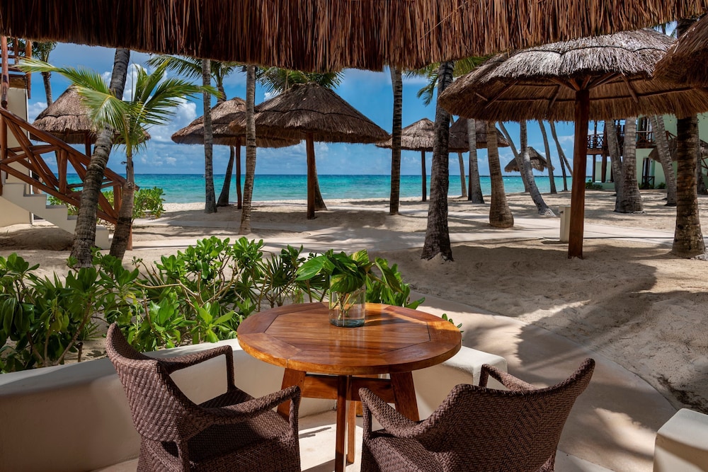 Mahekal Beach Resort 37/48