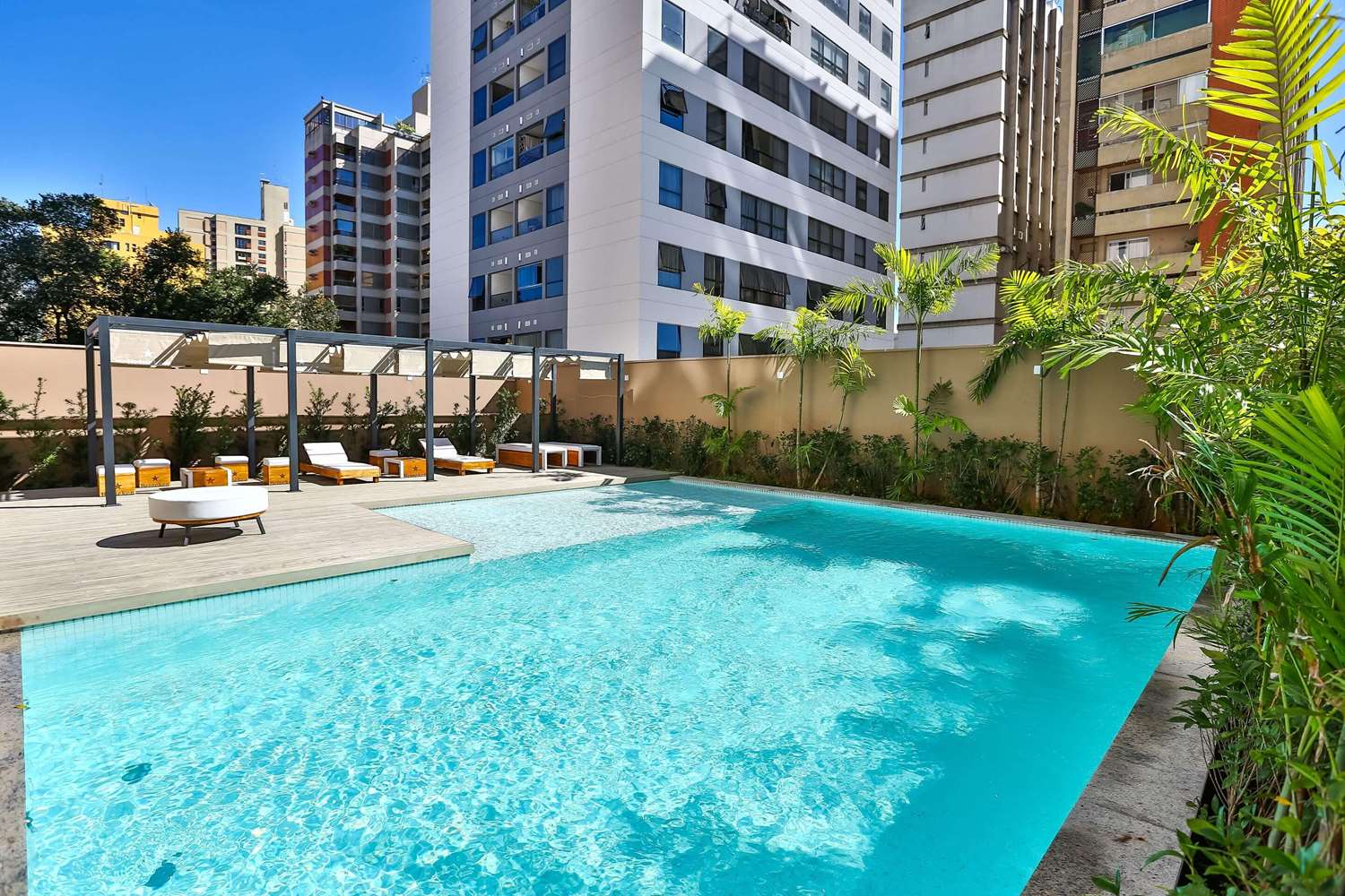 Radisson Red Campinas 38/45