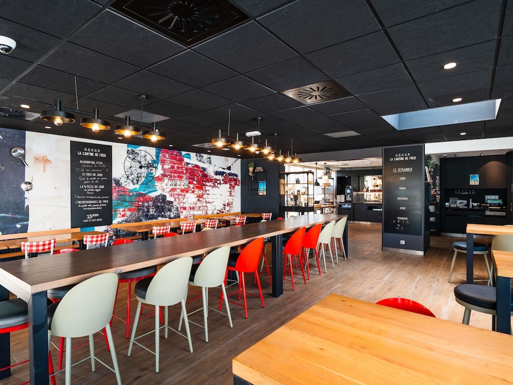NOVOTEL EVRY COURCOURONNES 33/47