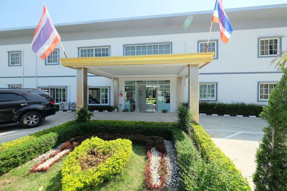 Montara Hotel & Resort Korat 29/30