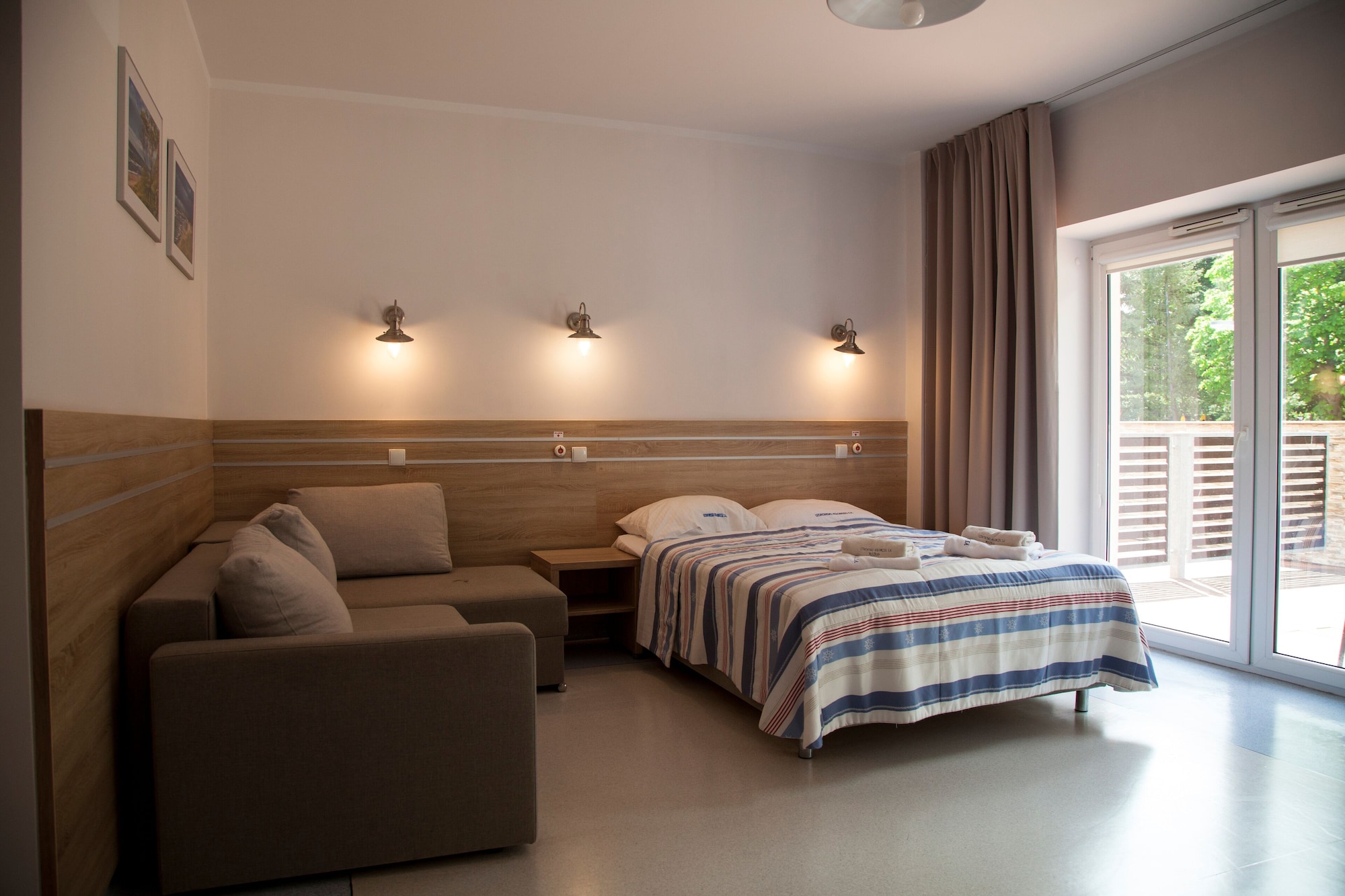 COMFORT, DOUBLE BED