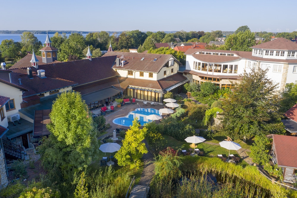 Wellnesshotel Seeschlosschen 42/50