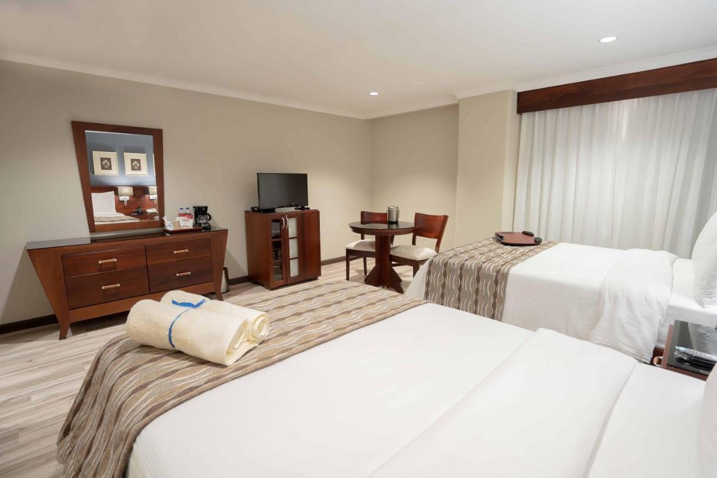 Hodelpa Gran Almirante Hotel & Casino 12/40
