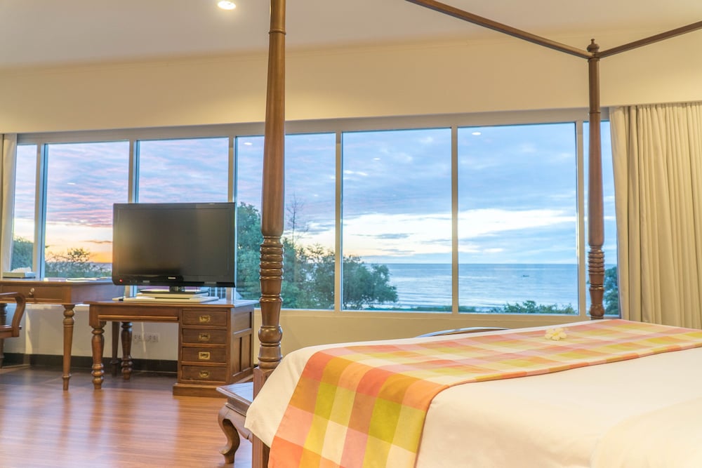 Cera Resort Cha Am 34/72