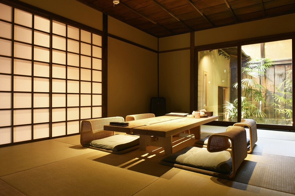 Kuraya Kiyomizu-Gojo 18/51