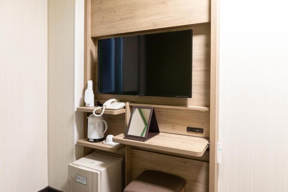 R&B Hotel Higashi Nihonbashi 53/58