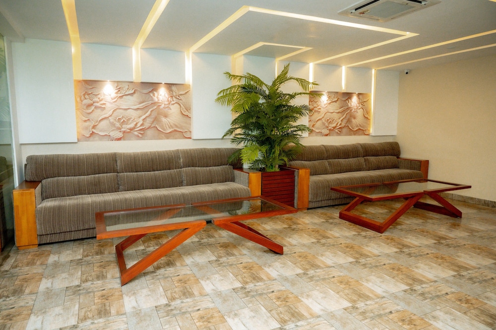 Hotel Mansha Regency 35/50