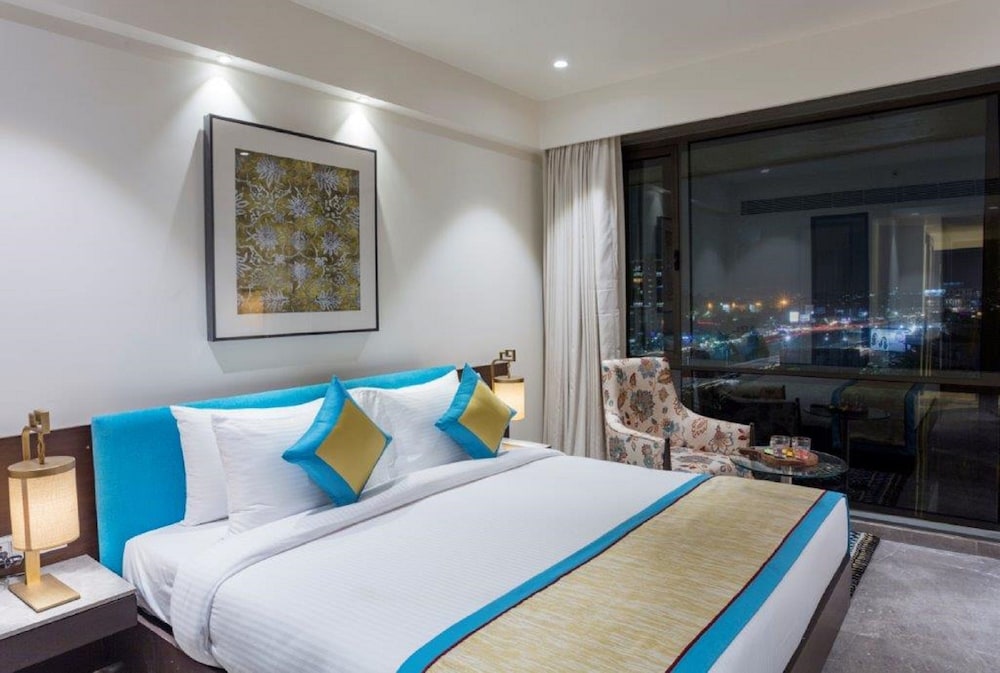 PREMIUM, DOUBLE BED, ACCESSIBLE