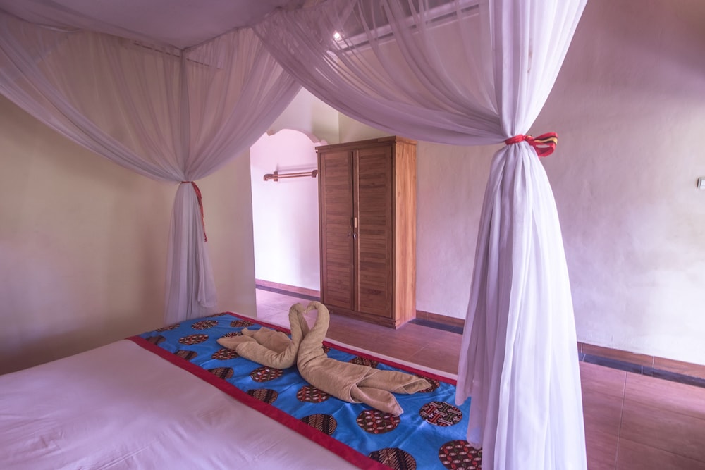 Trijaya Guest House 37/72