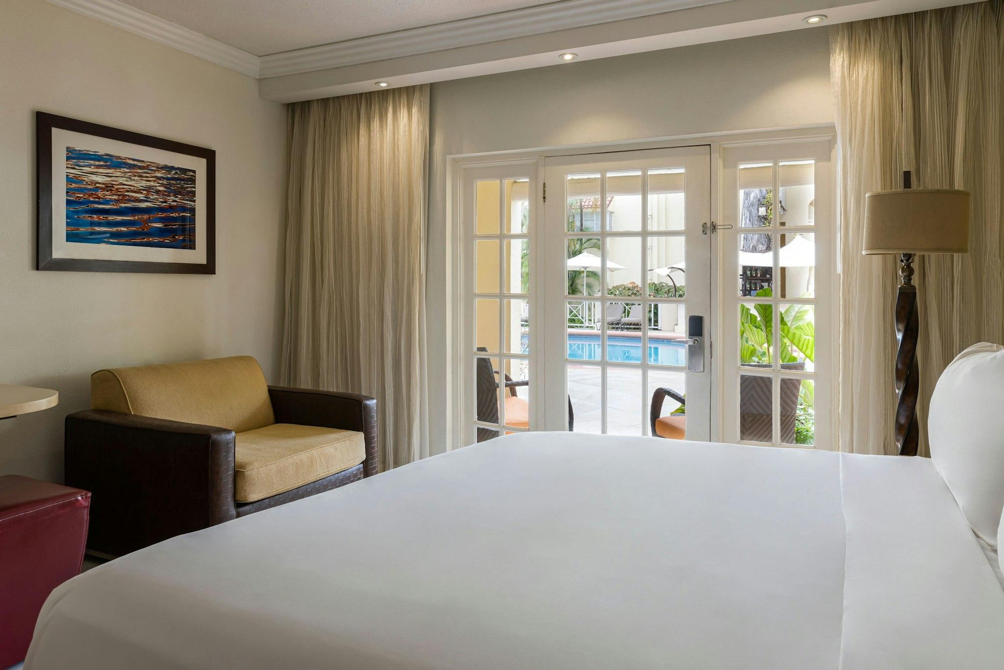 Guest Room, King Bed, Garden or Pool View, Garden View