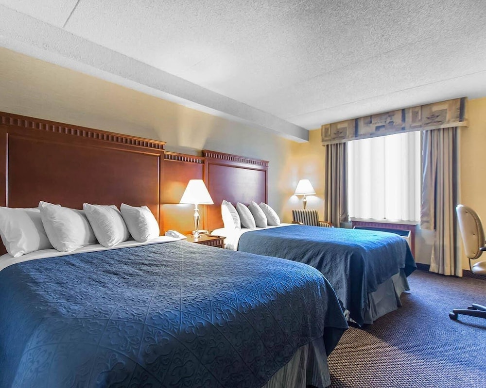 Standard, 2 Queen Beds