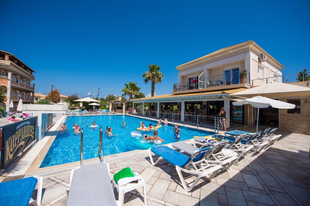 Kavos Plaza Hotel 39/50