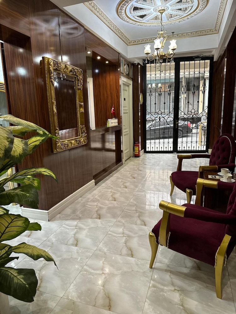 Sahra Airport Hotel 10/56