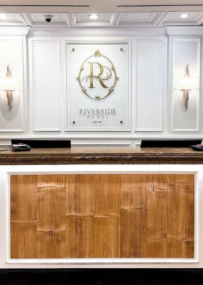 Riverside Hotel 11/61