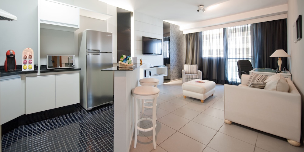 Hb Hotels Sequoia 12/50