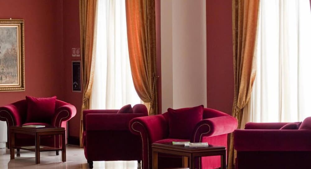 Hotel Maxim 23/48