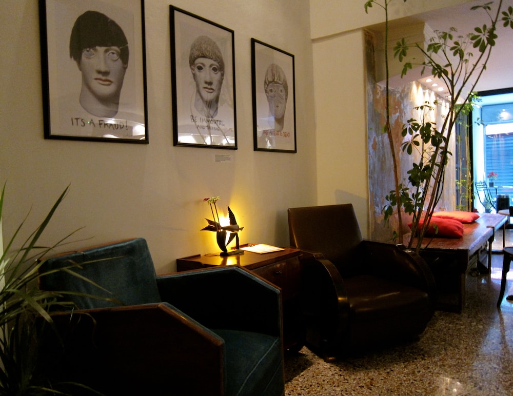 Concierge Athens I 34/50