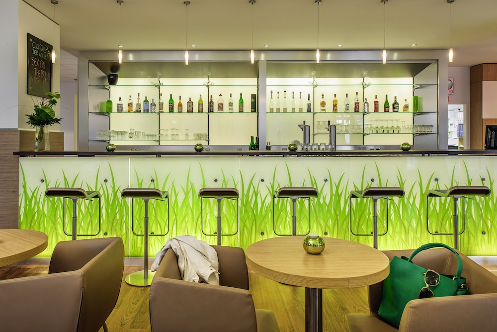 IBIS HANNOVER MEDICAL PARK 7/64
