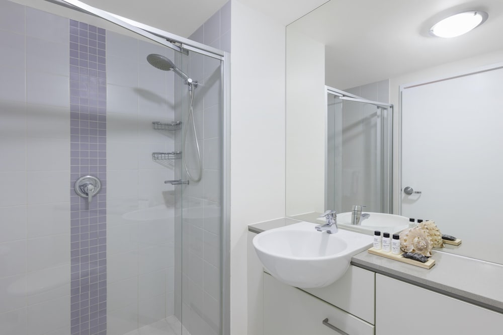 Oaks Brisbane Casino Tower Suites 49/50
