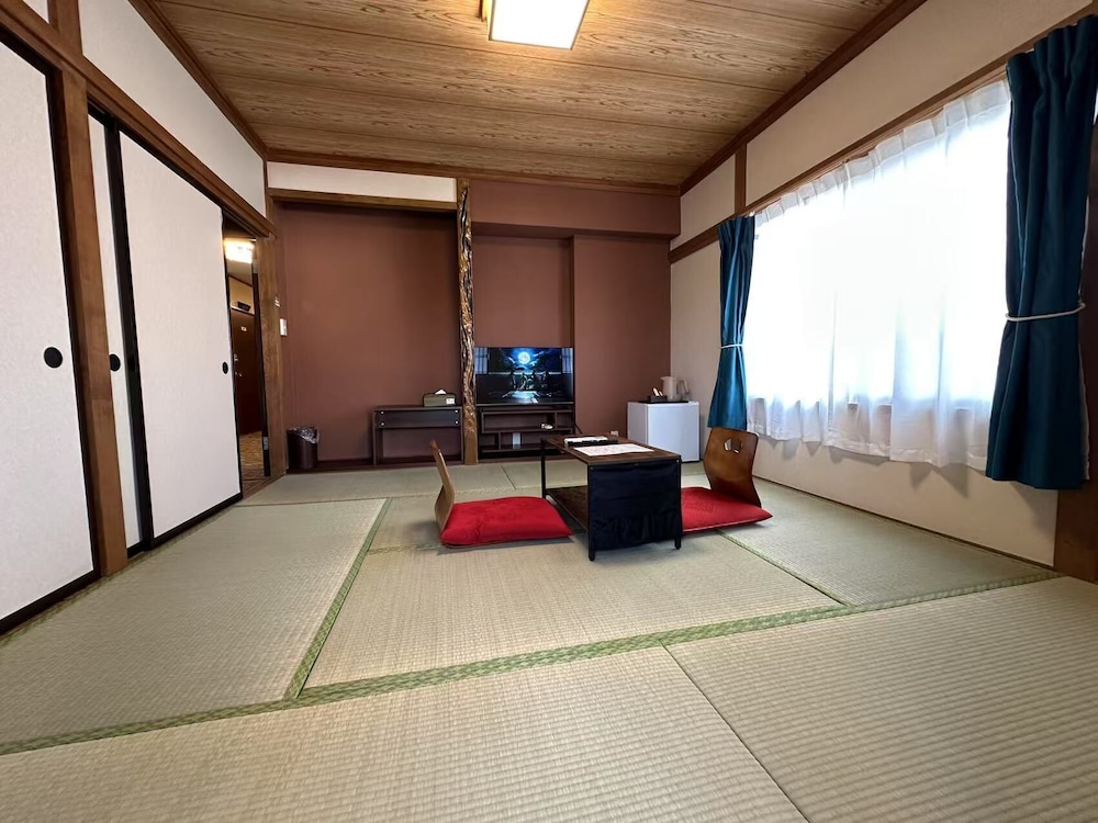 Guesthouse Hiiragi 68/87