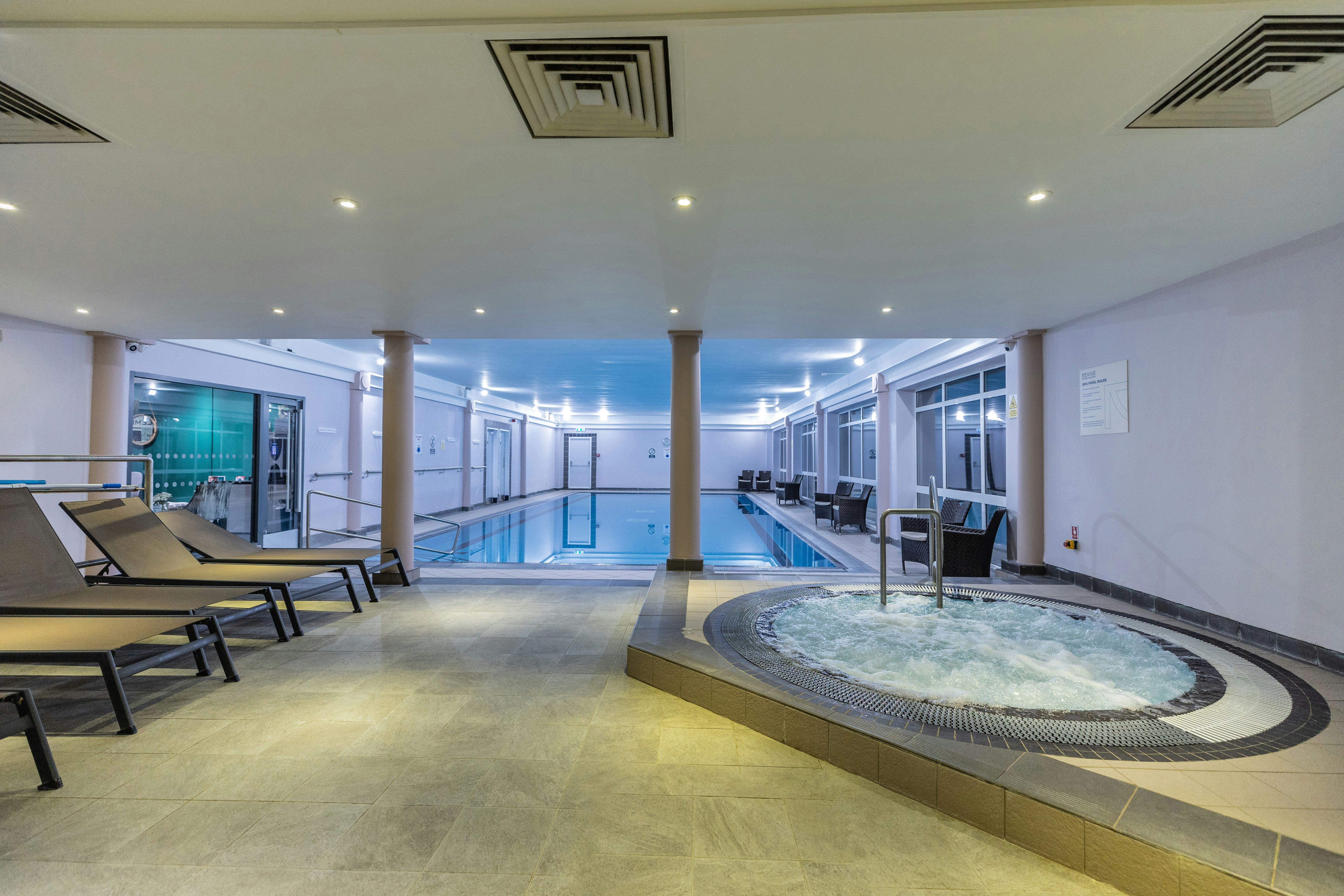 DoubleTree by Hilton Cheltenham - Cotswolds 34/70