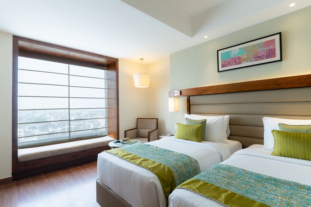 Nirvana Sarovar Portico Gorakhpur 17/62